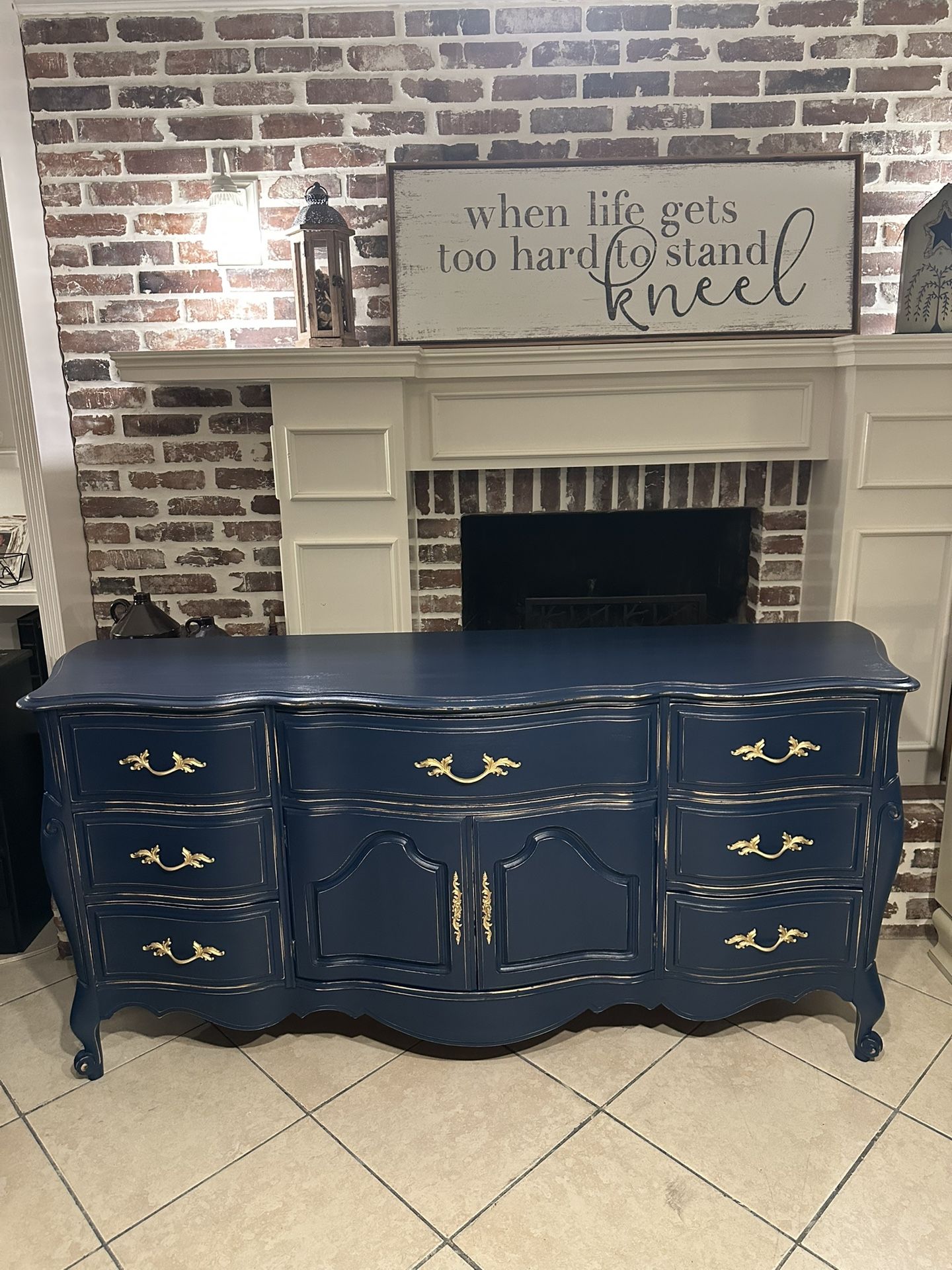 Beautiful Refinished French Provincial Buffet / Sideboard / Media Console / Dresser / Bar / Entryway