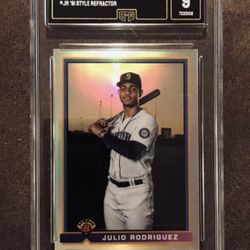 2021 Bowman Chrome Julio Rodriguez ROY Refractor RC Rookie GMA Graded MINT