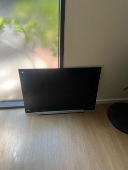 Glass whiteboard