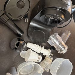 Joyoung Juicer / Blender – All Parts Included – Works Well
