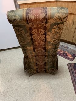 6 chairs for sale no table