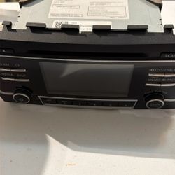 Nissan Altima CD Player Radio 