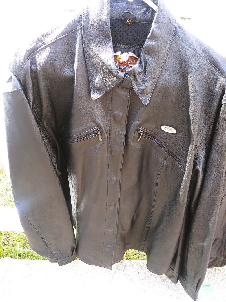 Harley Davidson Womens XL leather jacket