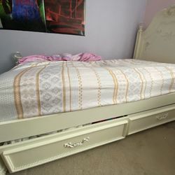 Disney Bedroom Set For Girls 3 Items 