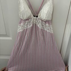 Night Gown Lingerie S-M Pick Up In Mira Mesa