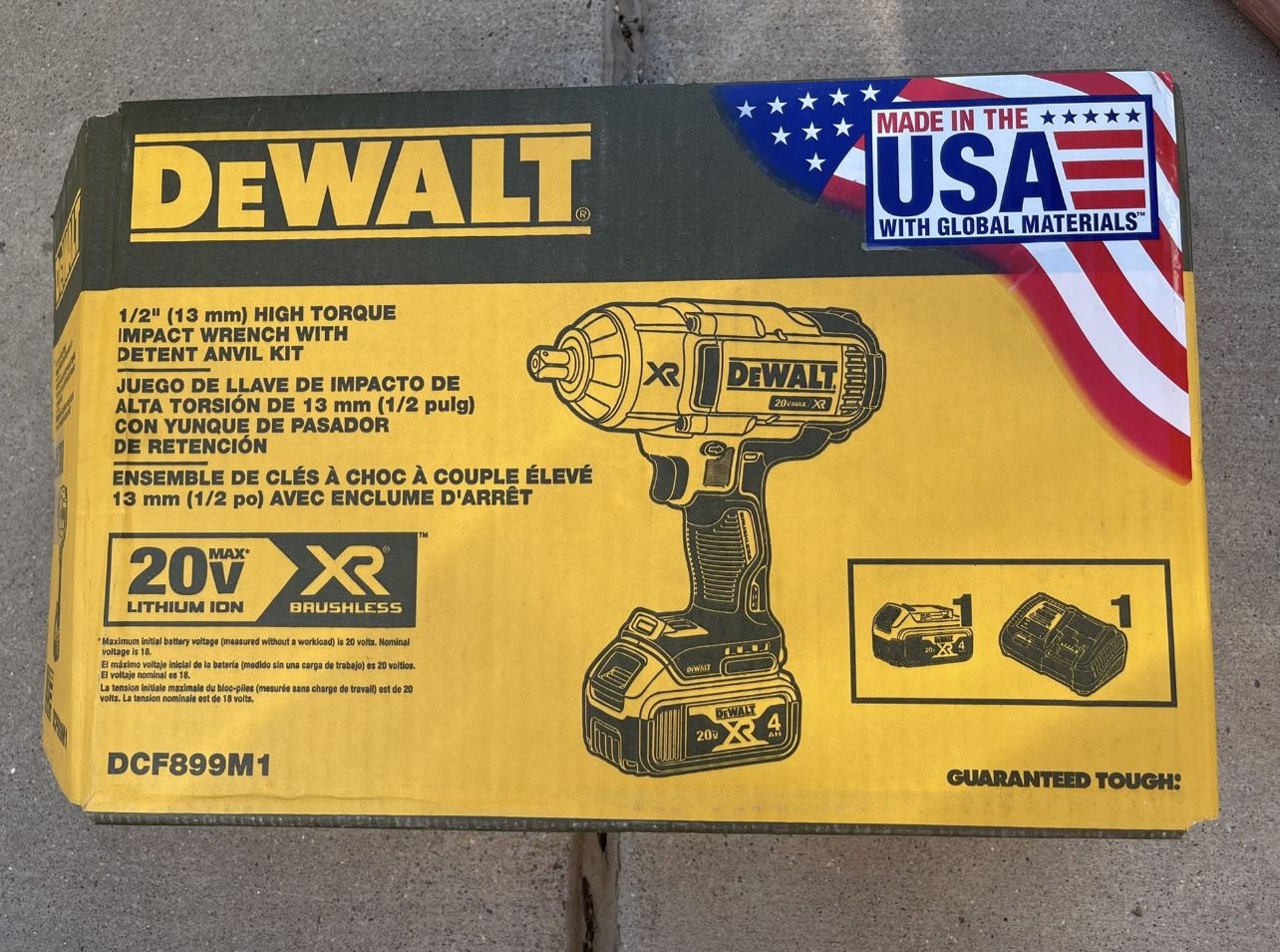 Dewalt DCF899M1 1/2" Cordless Impact Wrench Kit