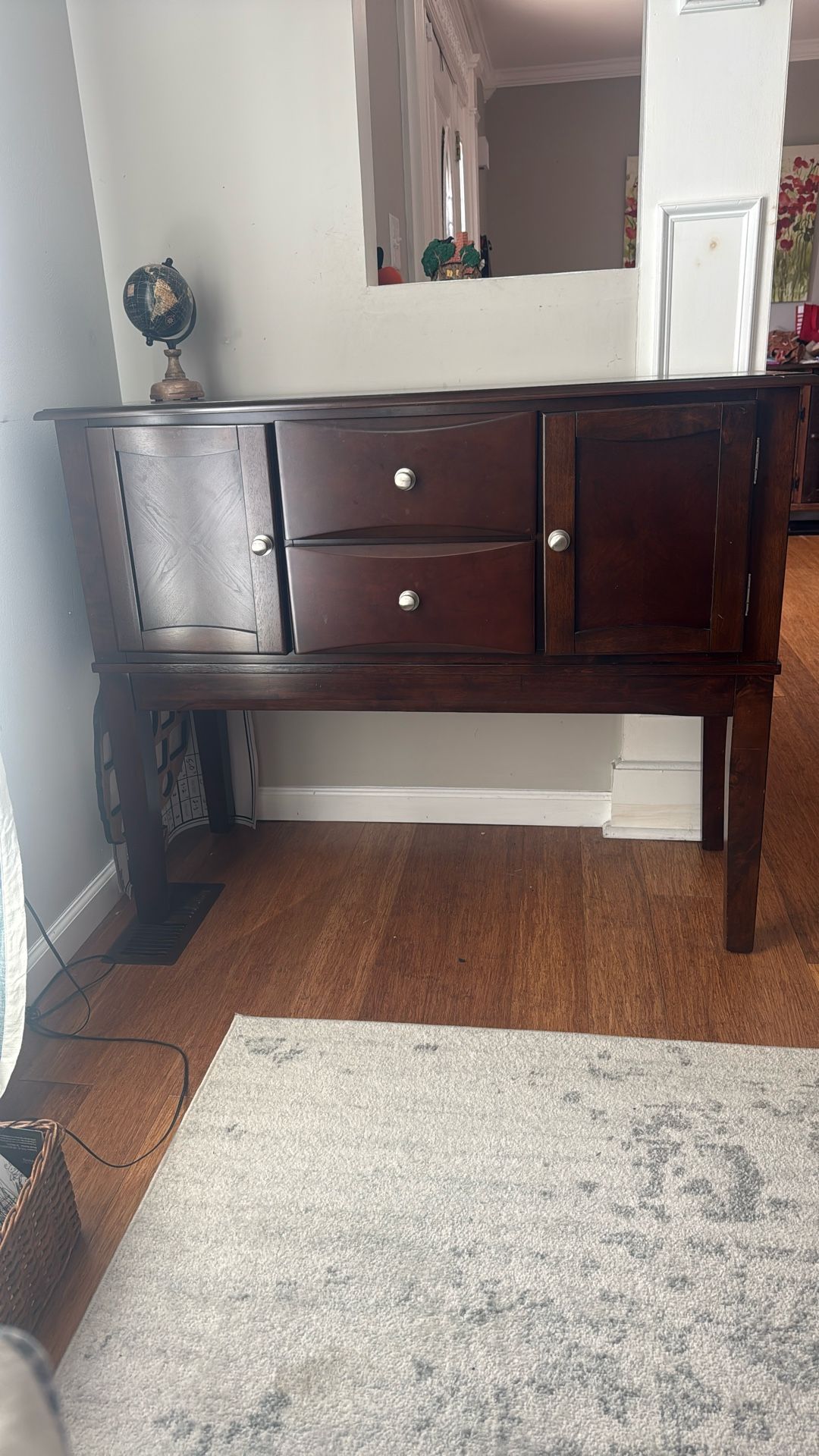 Buffet Table With 2 Drawers & 2 Cabinets