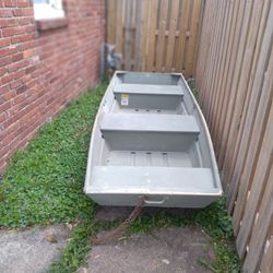 12' flat bottom boat...