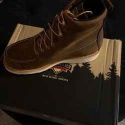 Irish Setter By Red wing Shoes 