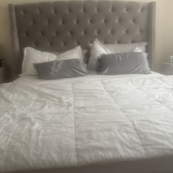 Elegant Bed With Storage “ King “