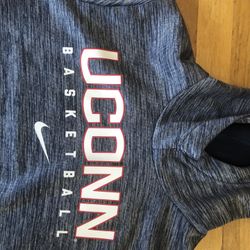 Nike UCONN Sweatshirt XL