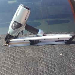 Metabo  2 1/2 Strip Nailer  Model Nr65ak2