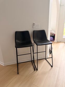 Set of 2 Black Faux Leather Bar Stools