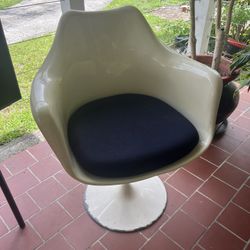 Original 1960s Midcentury Tulip  sarinam Chairs