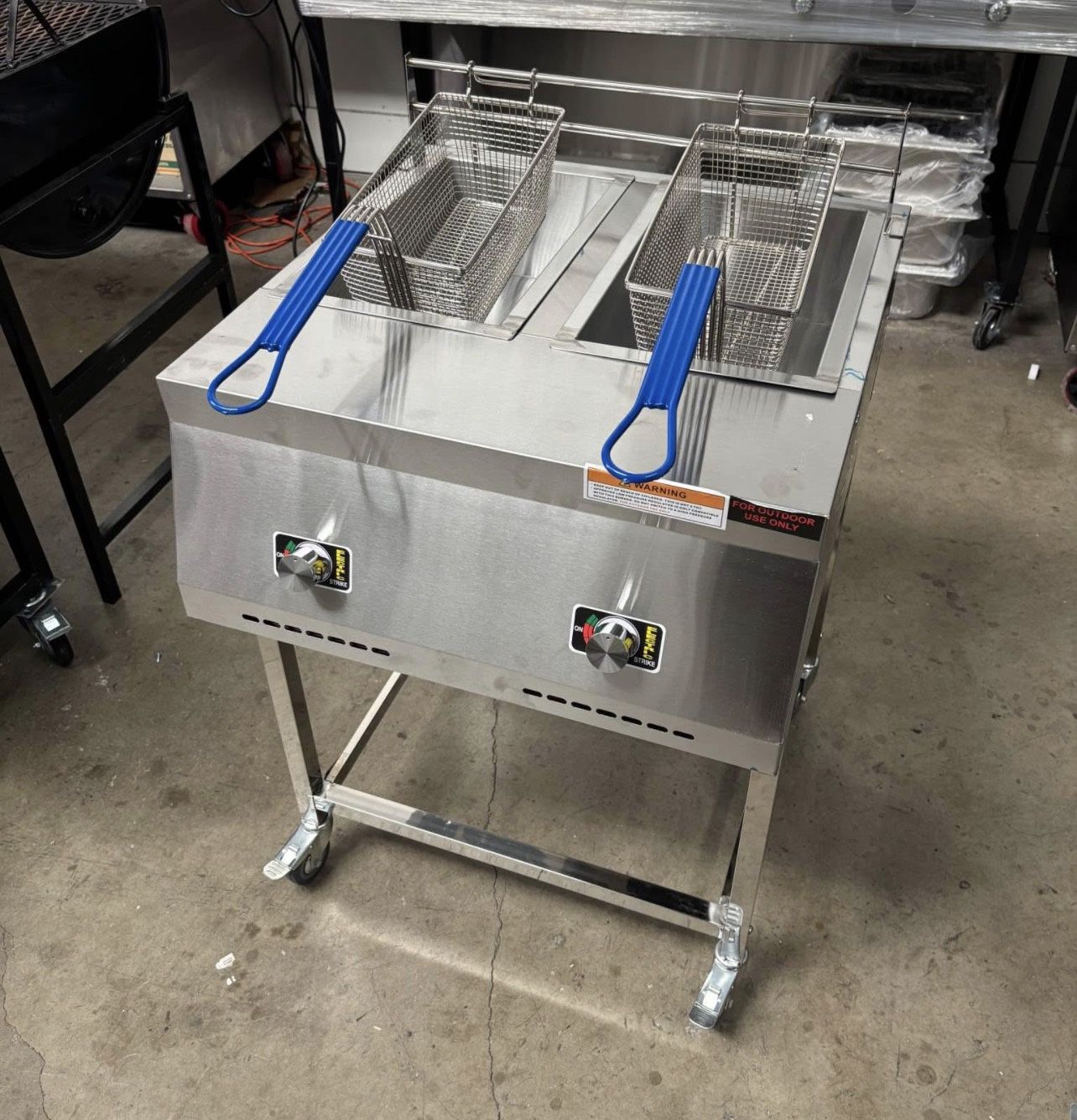 deep fryer / freidora de dos canastas de gas propano