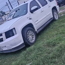 2009 Chevy Tahoe  Parts  Or Whole $2300 