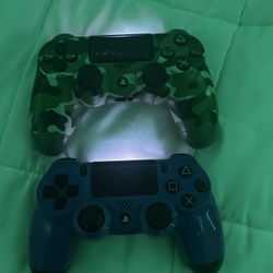 2 PS4 Remotes 