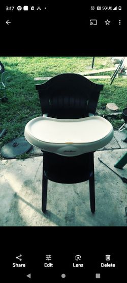 Eddie Bauer Highchair - Great condition 