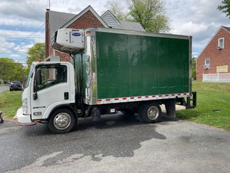 2014 Isuzu NRR box 14 foot reefer truck diesel