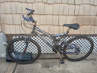 Mongoose Mountain Bike.