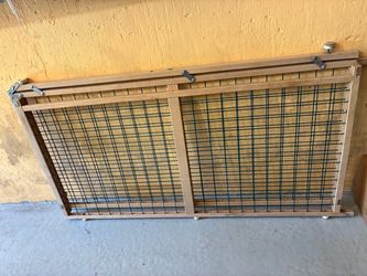 Extendable pet gate