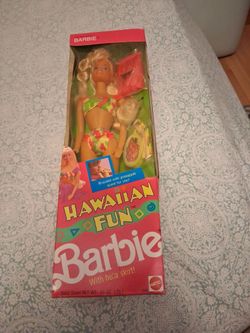 1990 Hawaiian fun Barbie never open