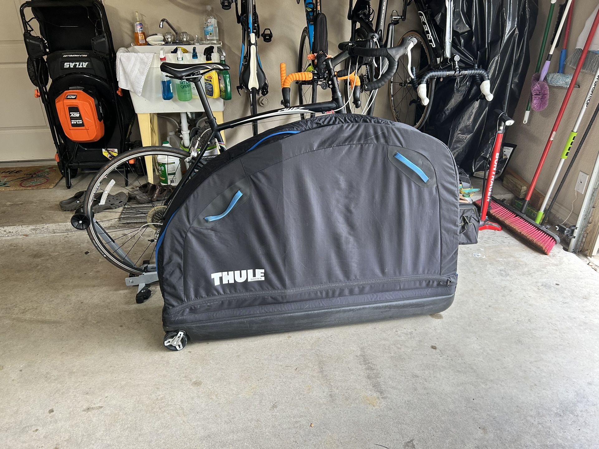Thule Round trip Pro Airline Bike Bag