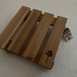 Cedar Wood Caddy - 12