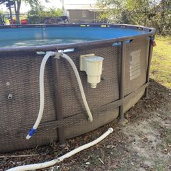 24 Round Above Ground With Skimmer And Up Graded Filter