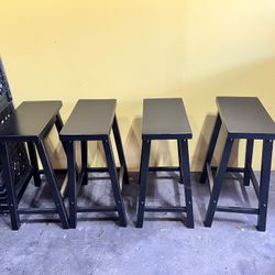 SET OF  4 BARSTOOLS 