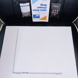 MacBook Air 15 Inch M3 Chip 8Gb 256gb Ssd