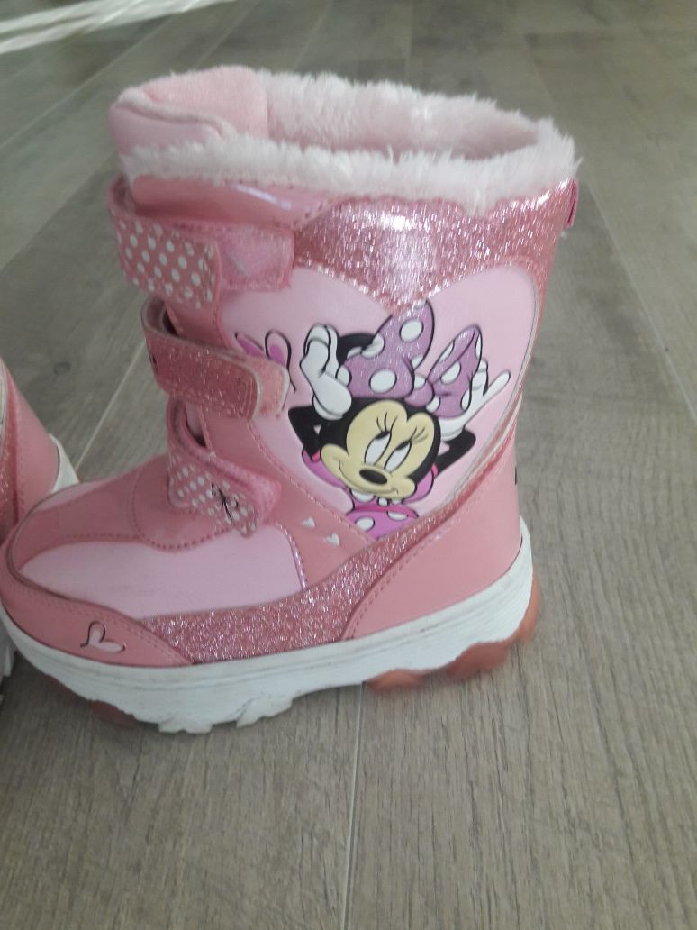 Minnie Mouse boot