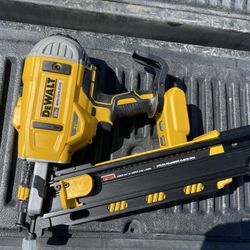 Dewalt Framing Nail Gun
