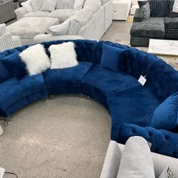 Premium Curved Sectional Sofa ✅️ Financing Available. Ask for Price