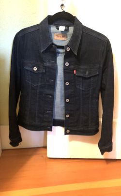 Levi Jean coat. Dark denim! Super {url removed} sm