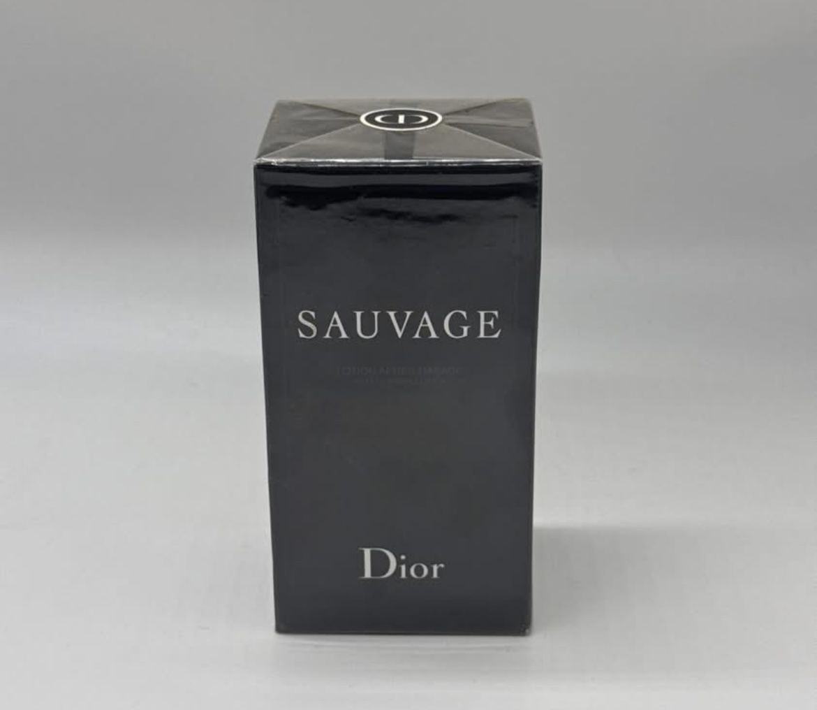 Sauvage EAU De PARFUM