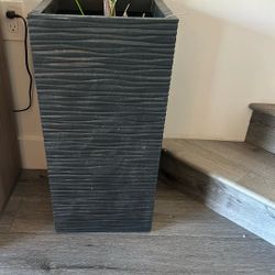 Big Contemporary Vase - Dark Brown - Like New 