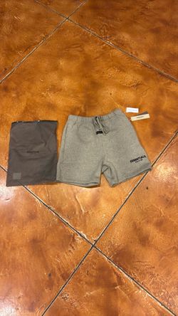 Grey essentials shorts grey