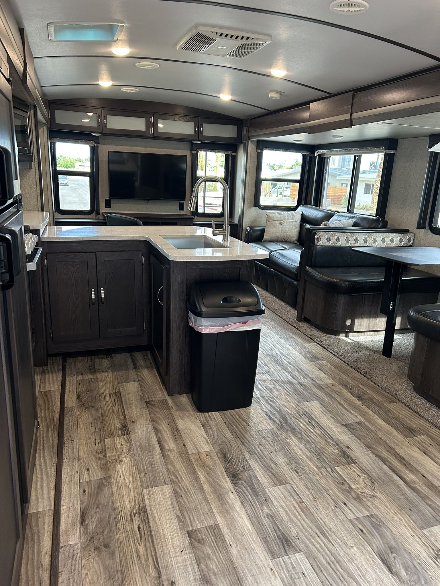 2019 Keystone Outback Series M-326 RL