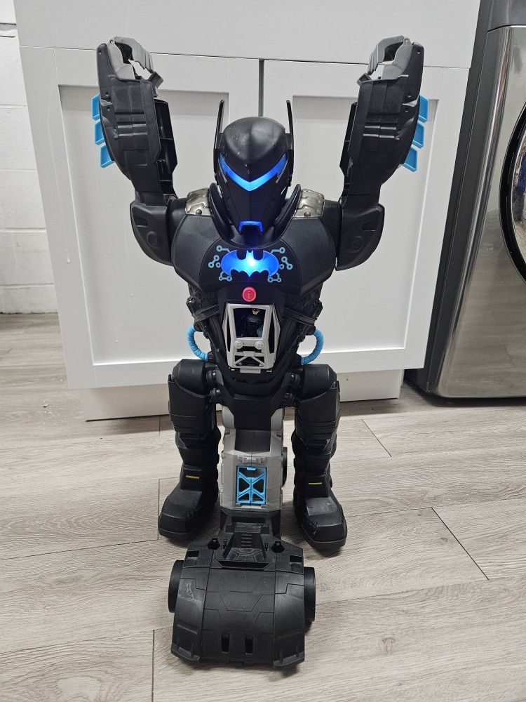Imaginext DC Super Friends Batbot Xtreme Batman Robot (Lights/Sounds)