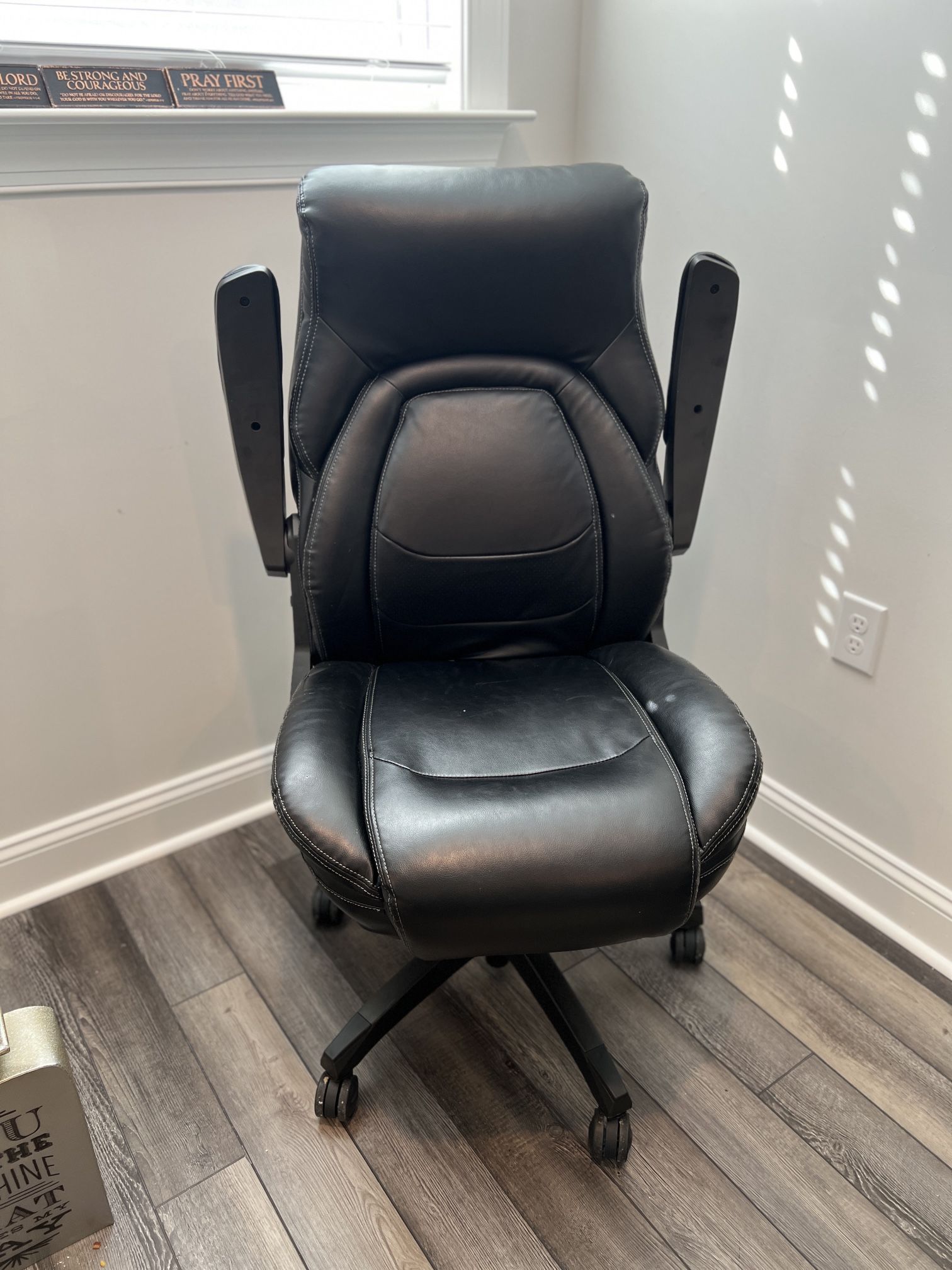 La-Z-Boy Black Leather Executive Office Chair