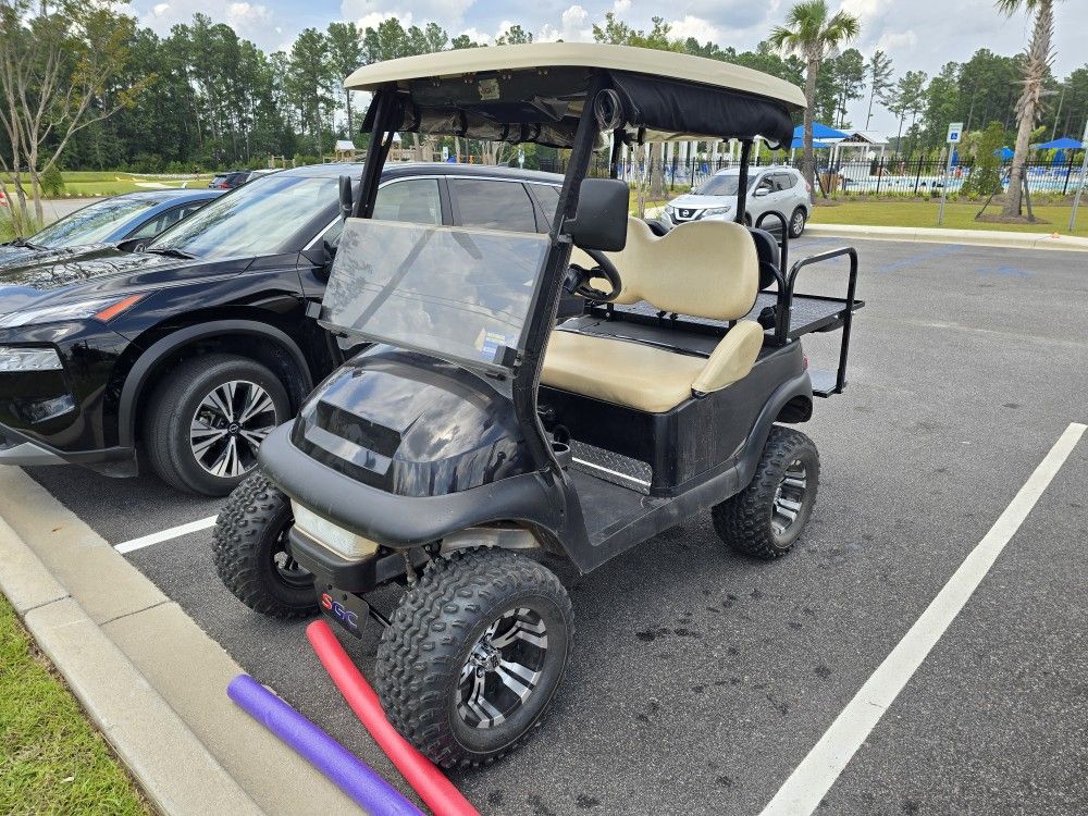 2004 Club Car Precedent
