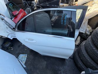 Rear right door for 2017 Mercedes Benz C300 rear door