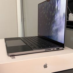 Apple 14" MacBook Pro M1 Pro 10-Core CPU and 16-core GPU 2021 1TB SSD 16GB RAM