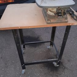Craftsman Scroll Saw And Table