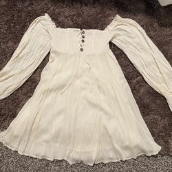 White Dress - never Worn 