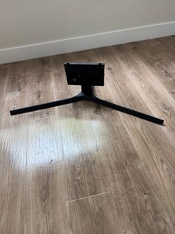 Stand for 65” TV - Samsung