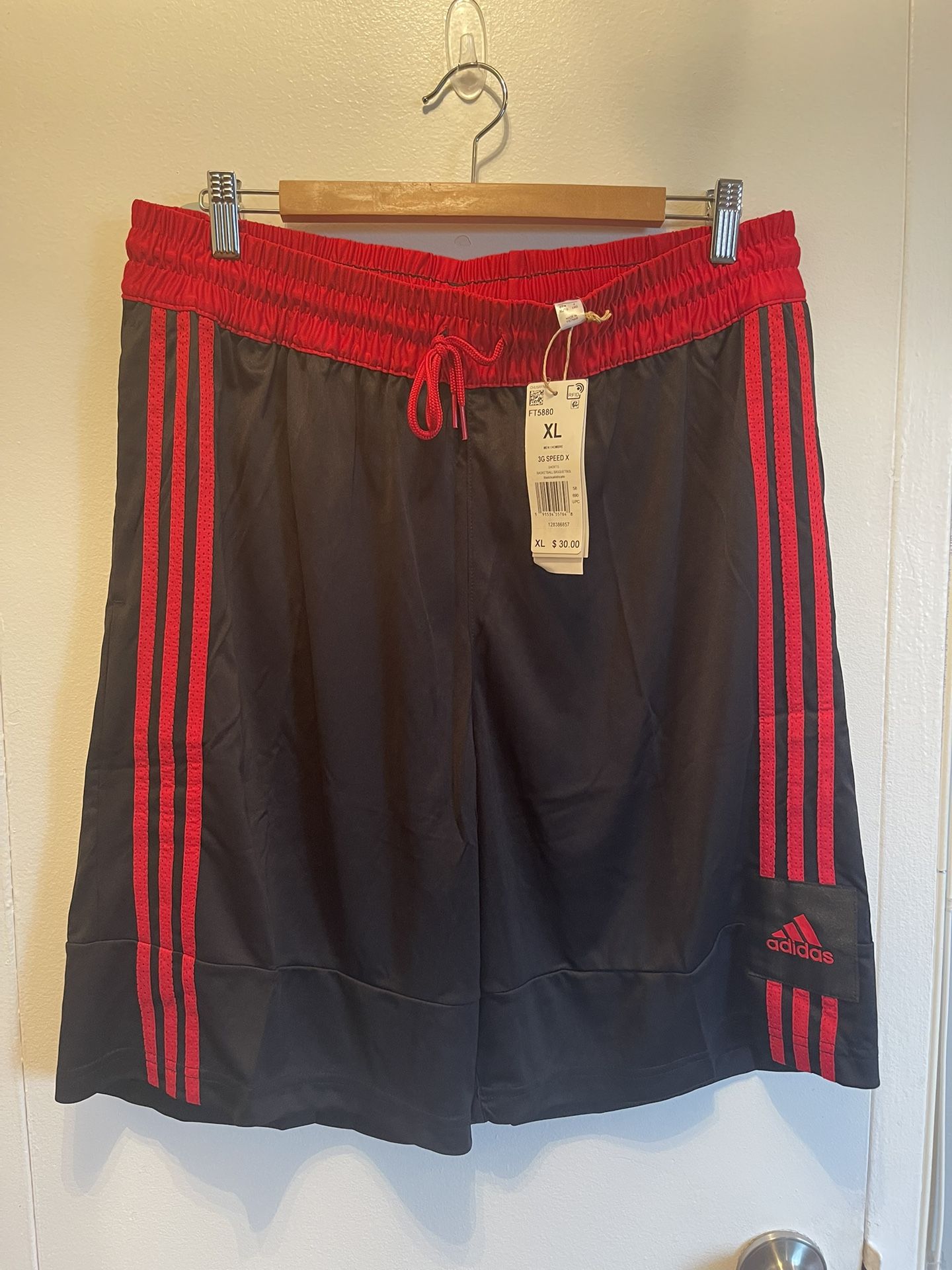 Adidas Basketball Mens Shorts With Pockets NWT Size Xl & S