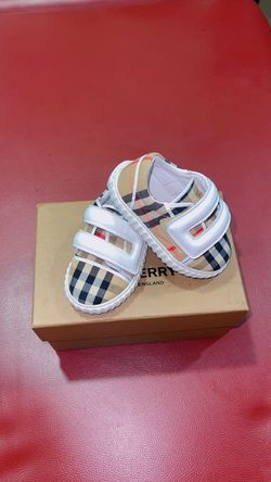 Burberry shoes