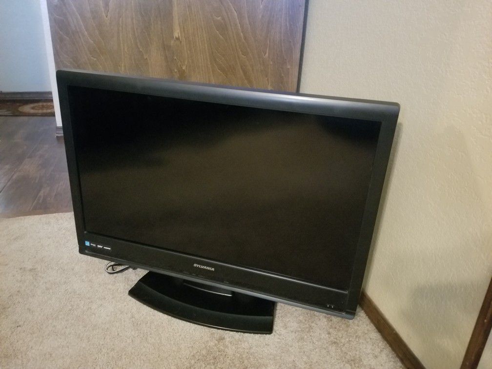 Sylvania 32 inch TV